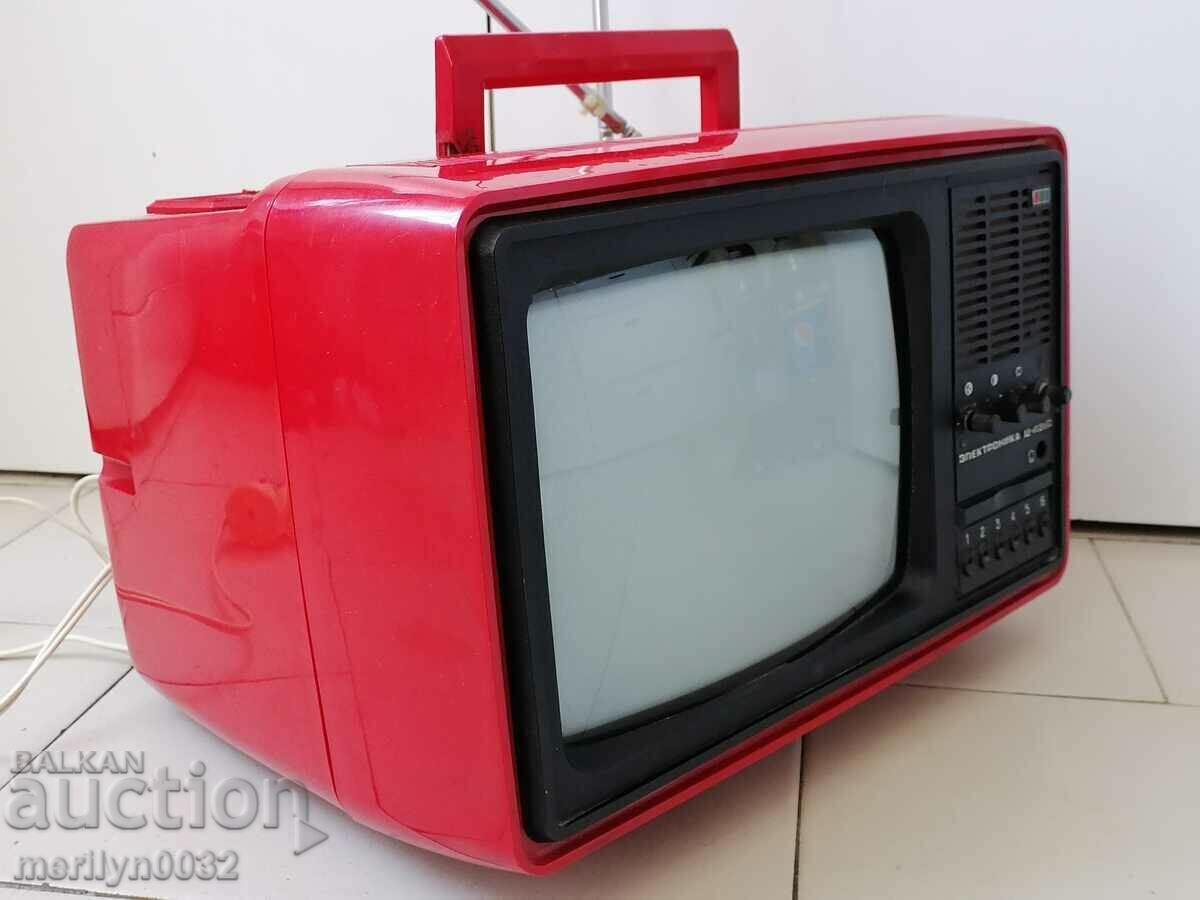 Luxury color TV ELECTRONICS Ts-431D tv set USSR with price 145.00 BGN | € 74.14 Luxury color TV ELECTRONICS Ts-431D tv set USSR with price 145.00 BGN | € 74.14