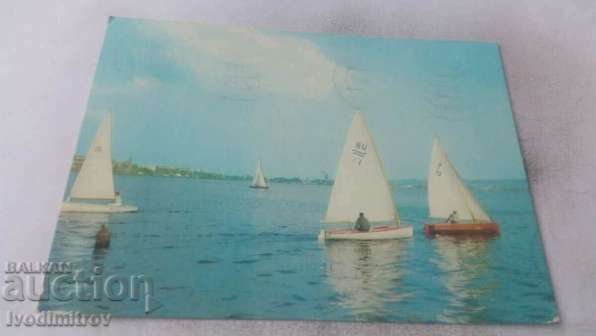 Пощенска картичка Варна Платноходки 1972