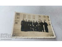 Foto Elevii în curtea școlii 1936