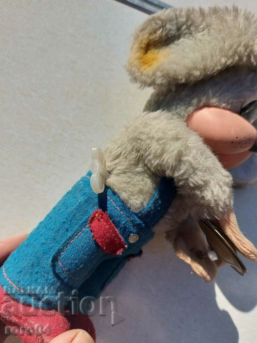 DOG WITH CASTANETS - 7