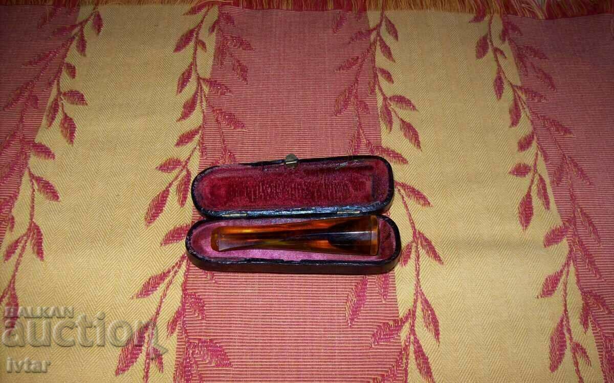 Amber cigarette with case with price 60.00 BGN | € 30.68 Amber cigarette with case with price 60.00 BGN | € 30.68