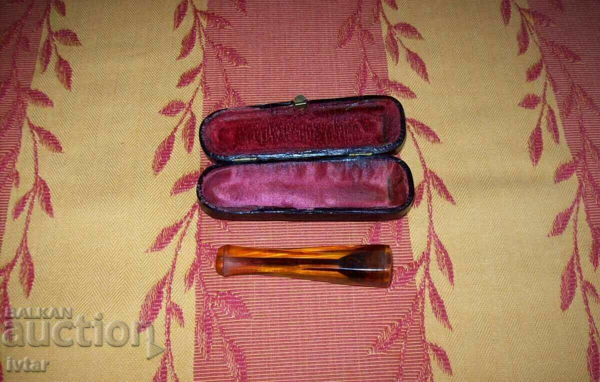 Amber cigarette with case