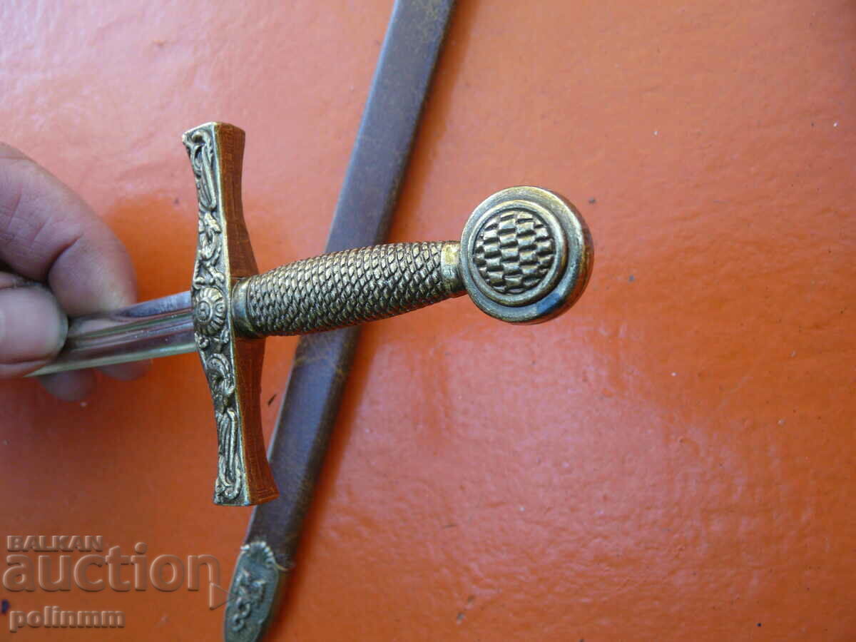 Delivery of Luxury camel Delivery of Luxury camel