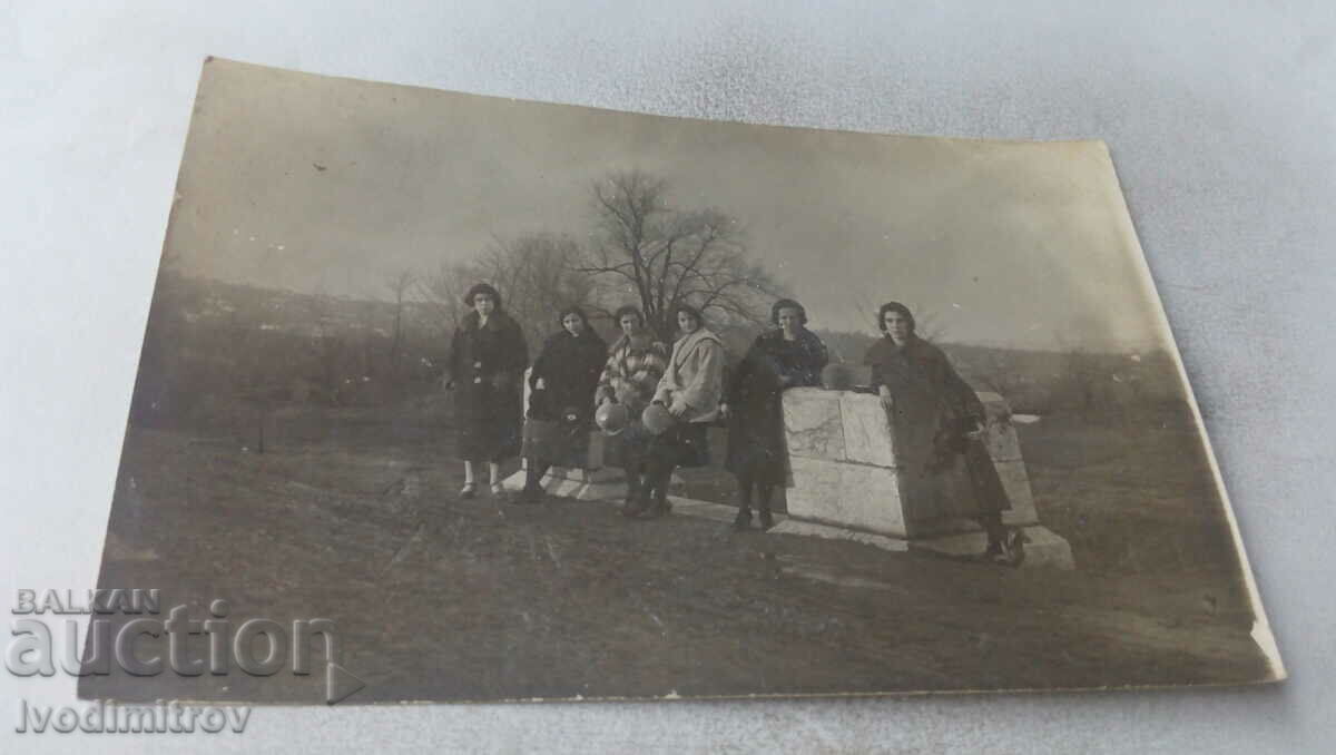 Снимка Шест млади момичета 1926