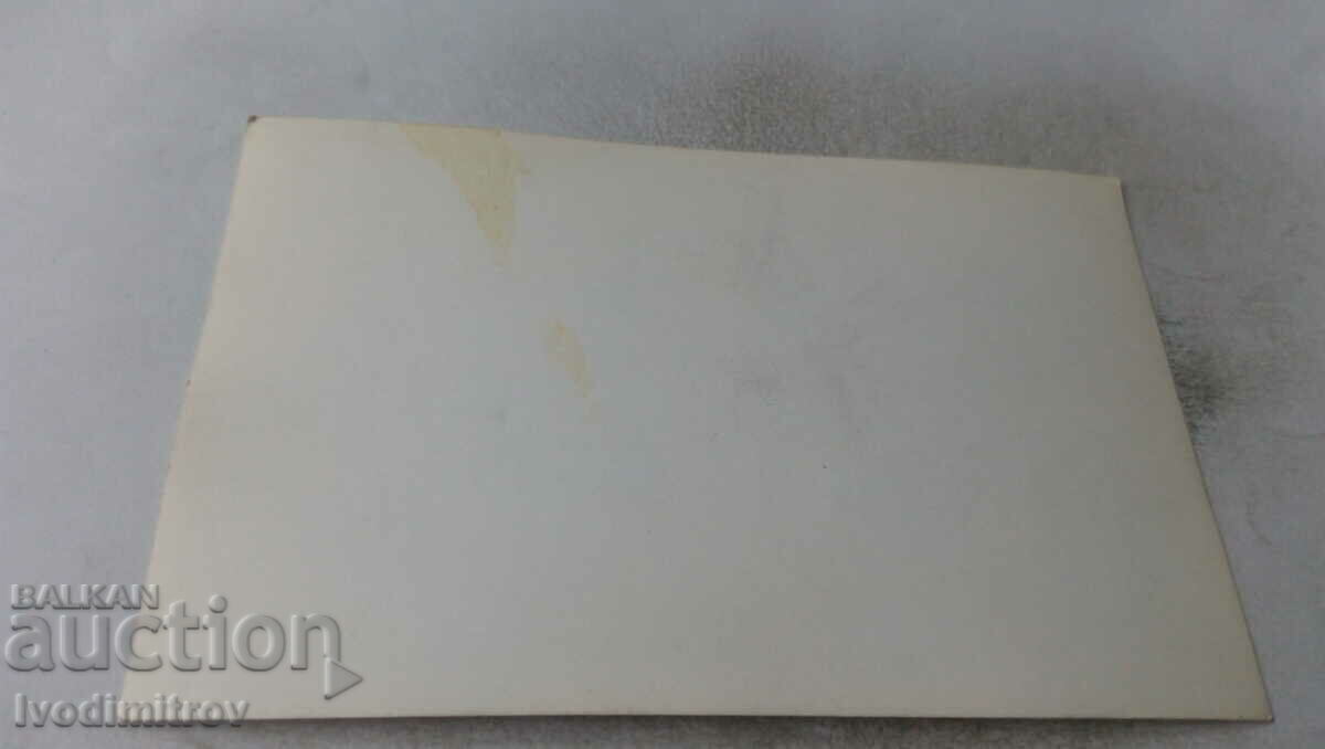 Photo Built officers and soldiers on the street with price 1.65 BGN | € 0.84 Photo Built officers and soldiers on the street with price 1.65 BGN | € 0.84