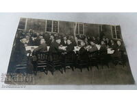 Picture Men drinking 1938