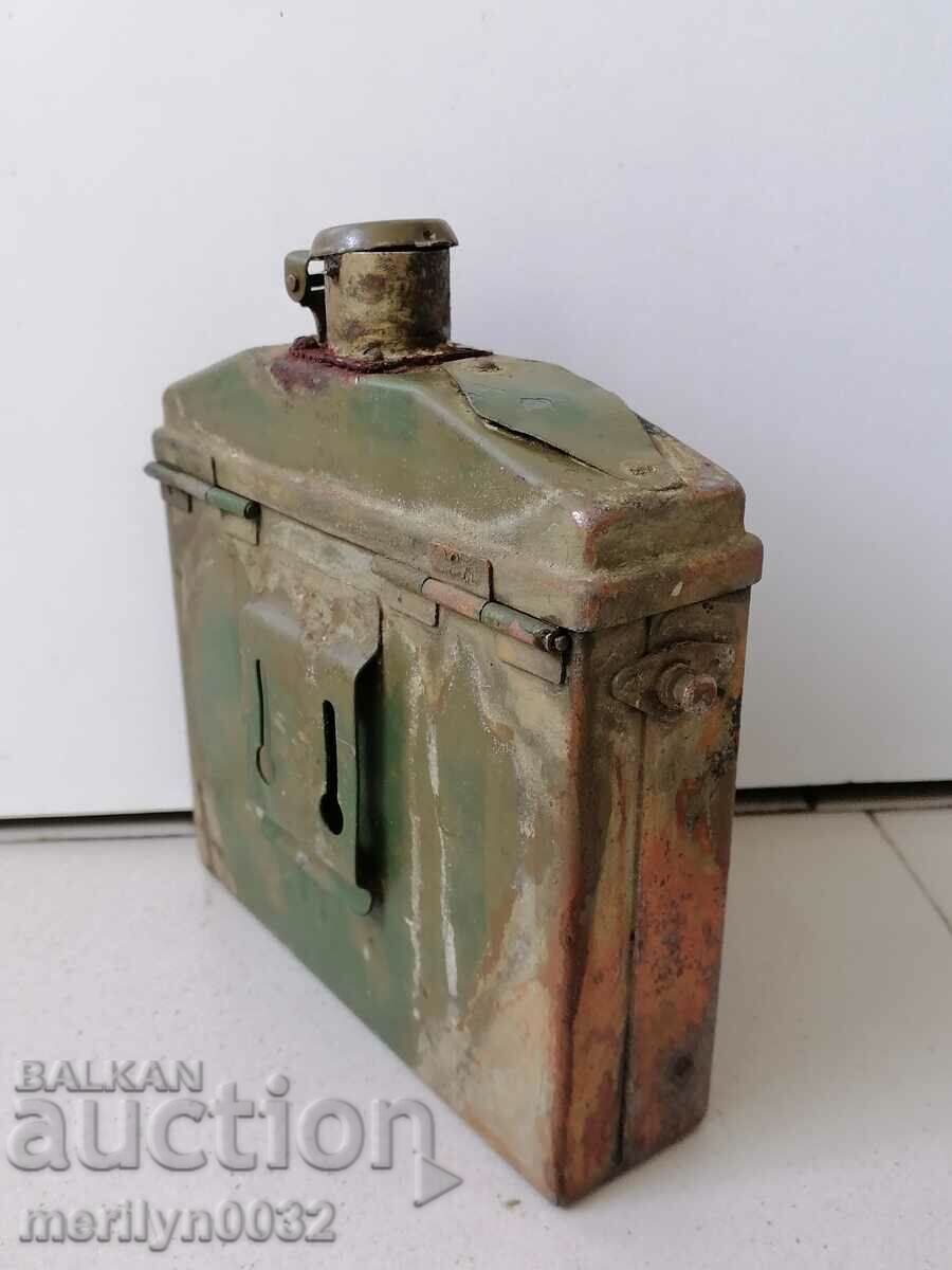 Auction Army Metal Box World War II Box Auction Army Metal Box World War II Box