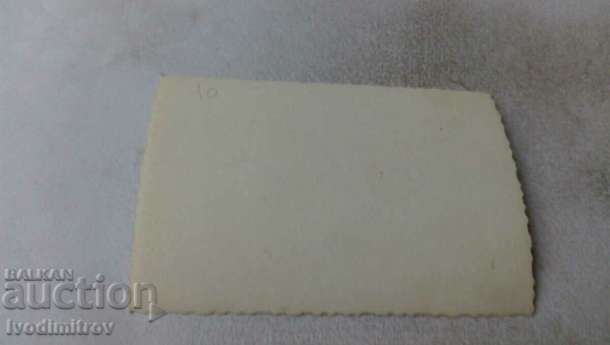 Снимка Мъже по бански на пристана с цена 2.45 лв. | € 1.25 Снимка Мъже по бански на пристана с цена 2.45 лв. | € 1.25