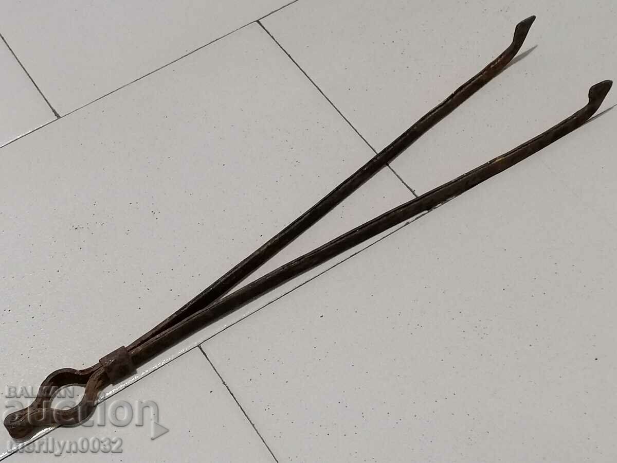 Стара маша, дилаф, ковано желязо с цена 32.00 лв. | € 16.36 Стара маша, дилаф, ковано желязо с цена 32.00 лв. | € 16.36