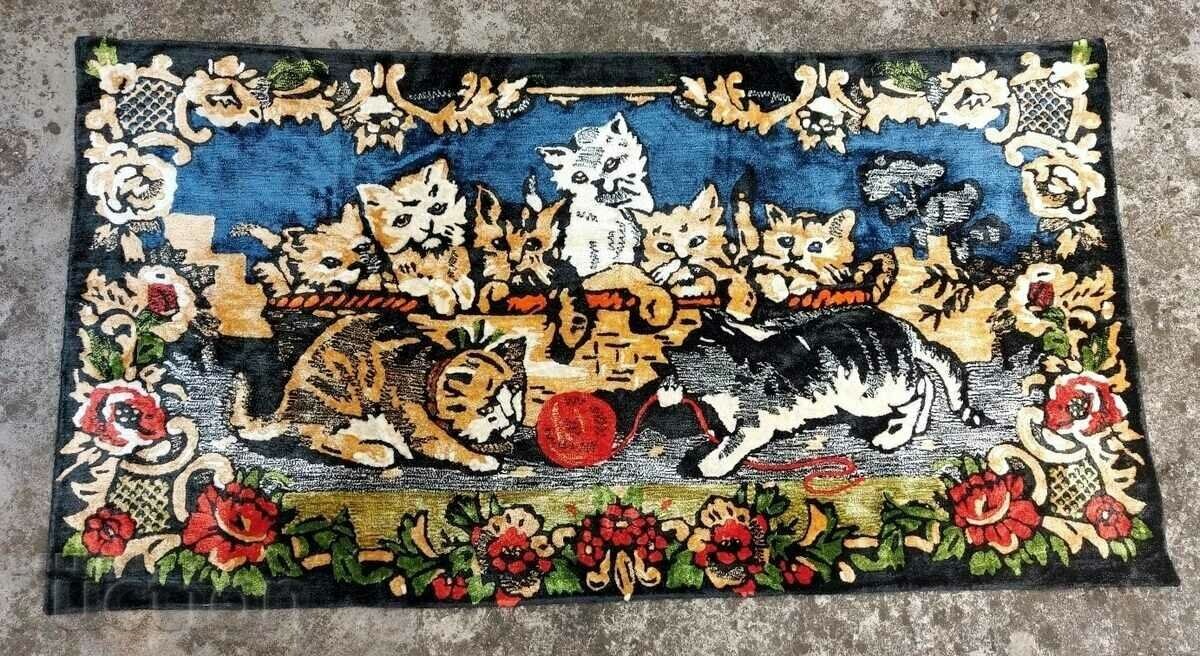 OLD UNUSED CURTAIN RUG WALL CATS KITTENS