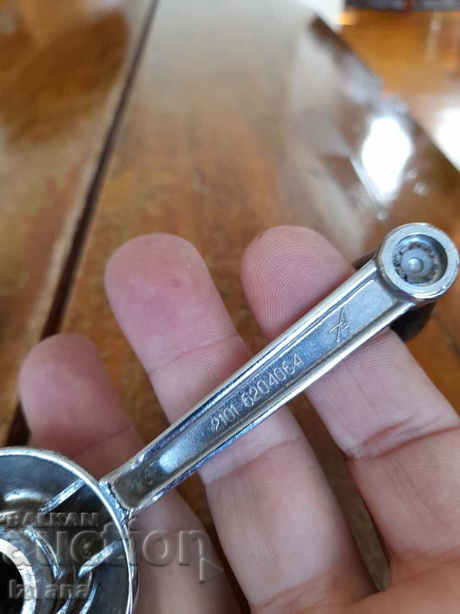 Auction Old door handle, window door handles VAZ 2101, Zhiguli, Lada Auction Old door handle, window door handles VAZ 2101, Zhiguli, Lada