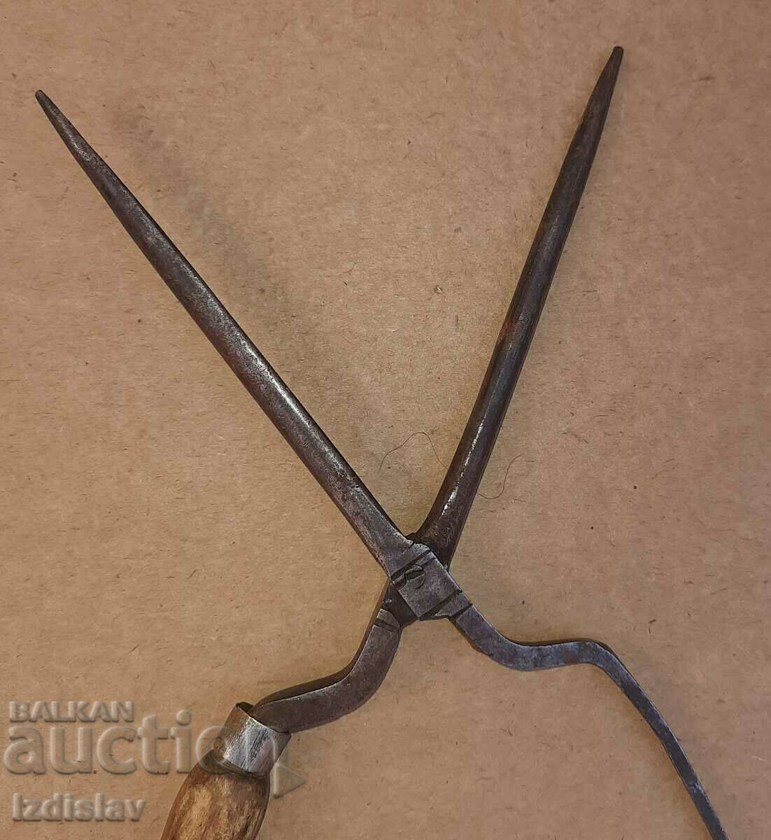 Antique hair curling iron 19 c. with price € 21.00 | 41.07 BGN