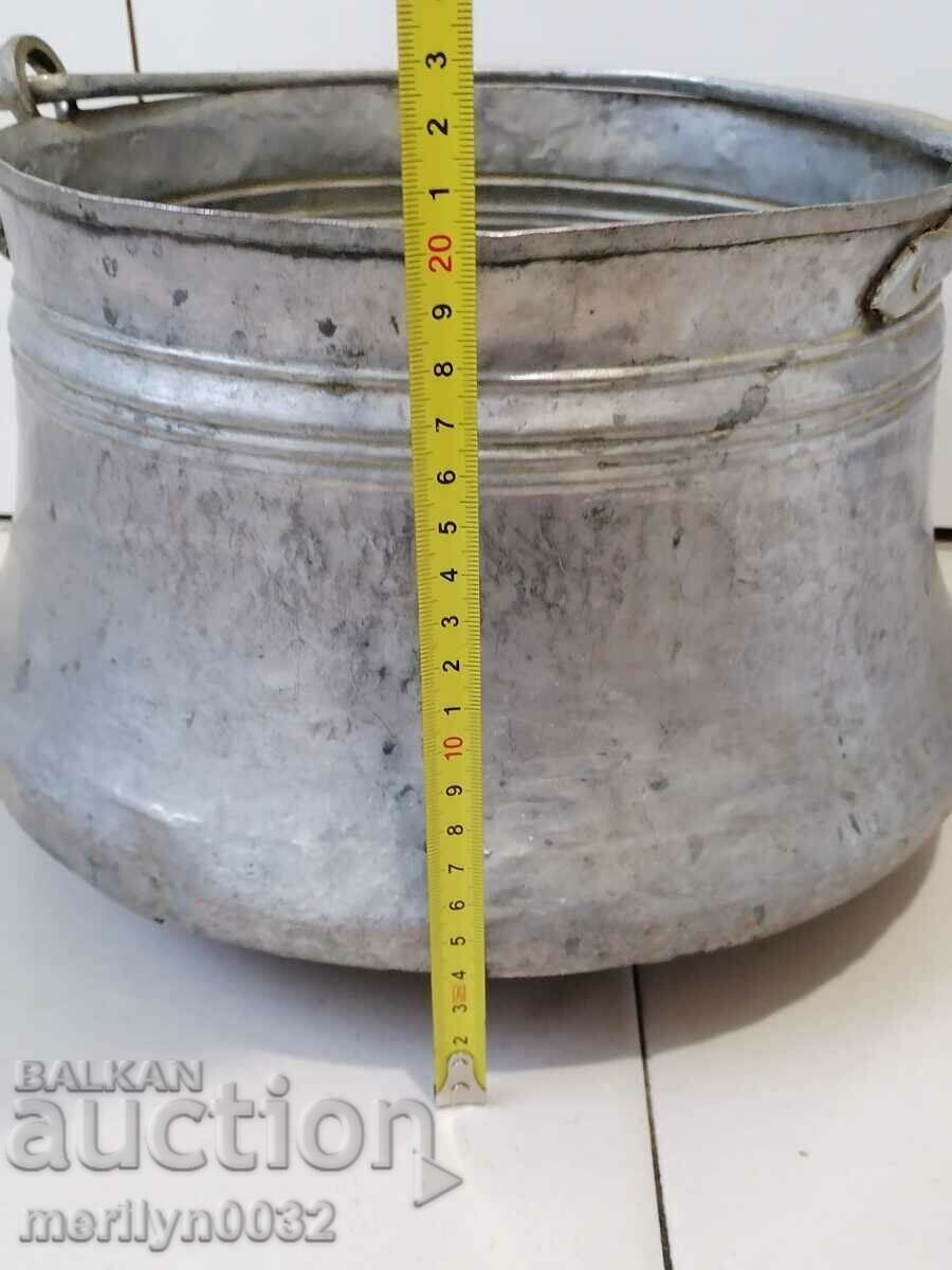 Tinned cauldron, copper coin, copper coin, copper vessel - 5 Tinned cauldron, copper coin, copper coin, copper vessel - 5