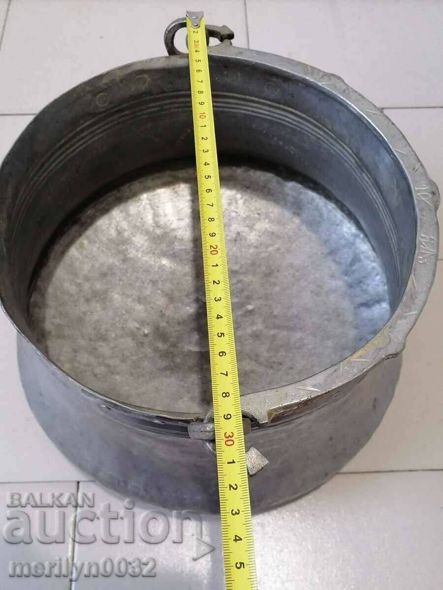 Tinned cauldron, copper coin, copper coin, copper vessel - 6 Tinned cauldron, copper coin, copper coin, copper vessel - 6