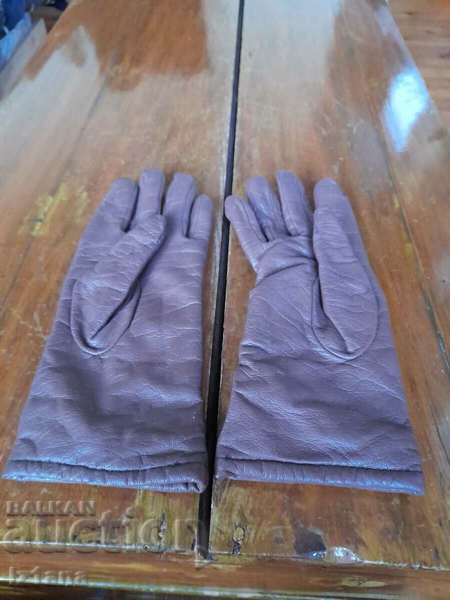 Old ladies' gloves