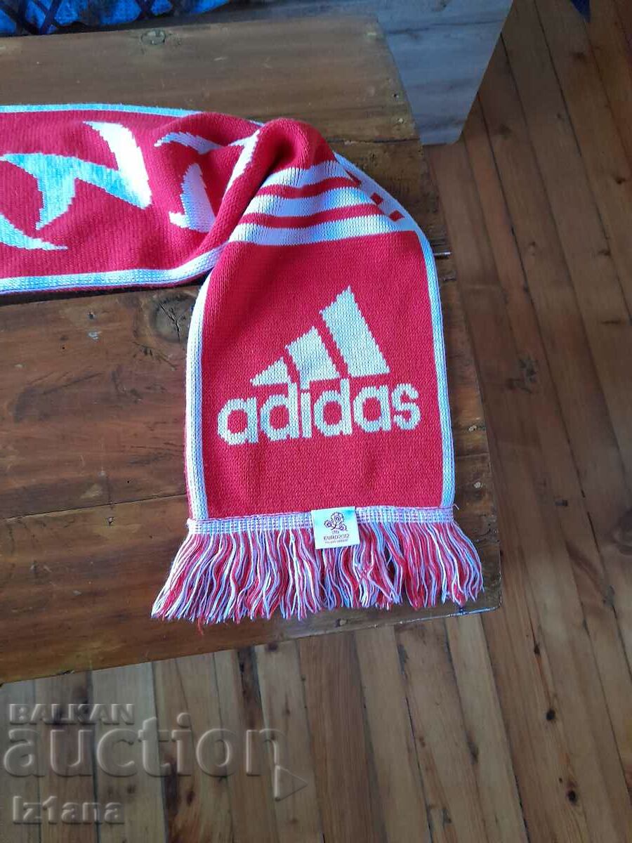 Auction  Old England scarf