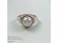 Retro style pearl ring