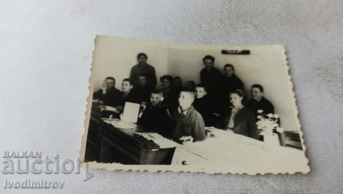 Foto Studenți într-o sală de clasă