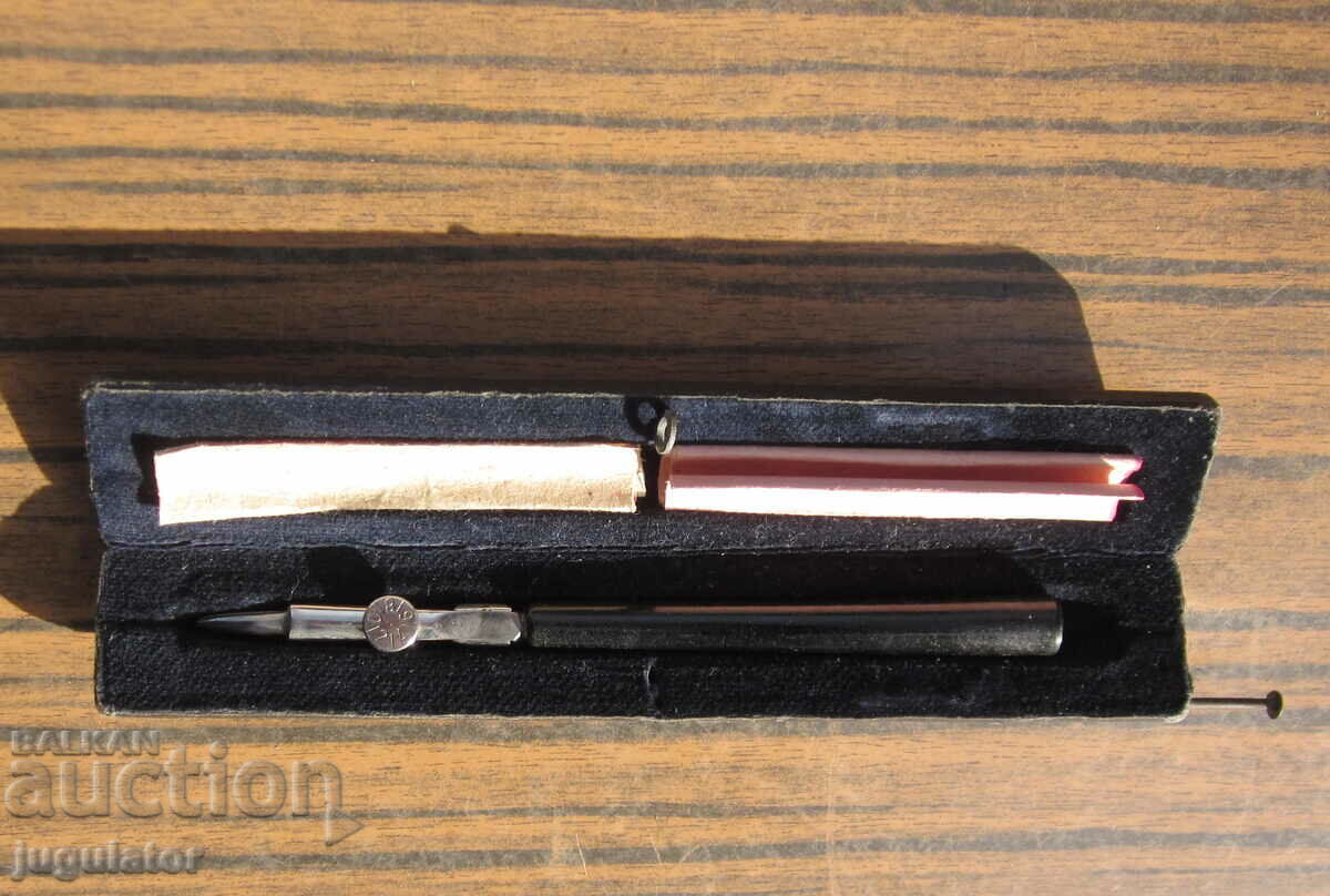 Auction vintage drawing tool perfect with box 1954 Auction vintage drawing tool perfect with box 1954