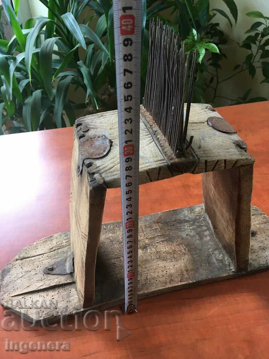 DARAC WOOL PICKER ANTIQUE WOOL PICKER - 6 DARAC WOOL PICKER ANTIQUE WOOL PICKER - 6