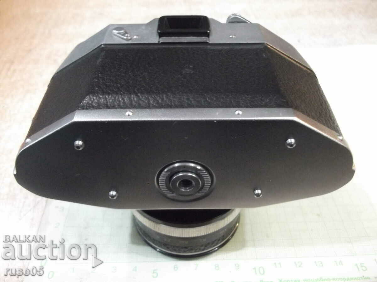 "EXA II a" camera with leather case - 5