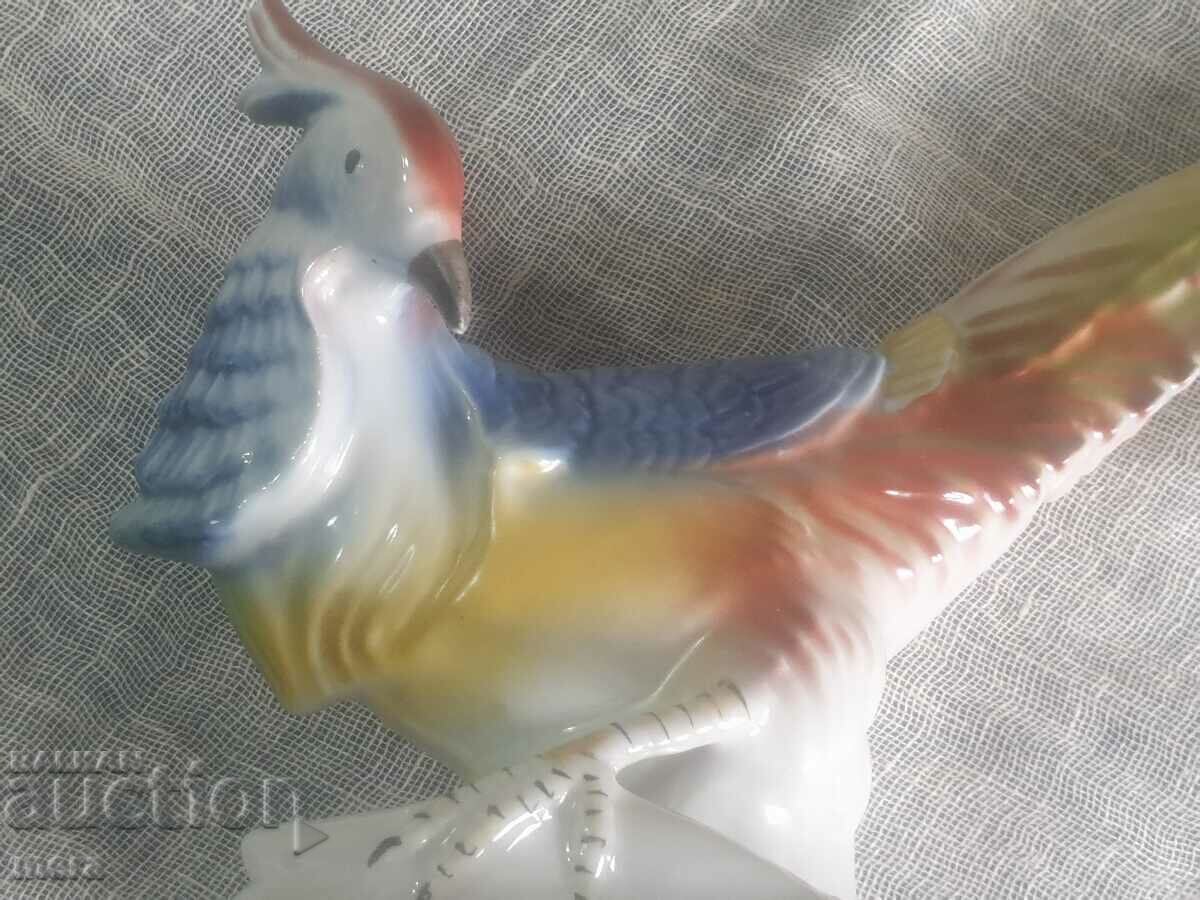 Delivery of Large porcelain figure of a parrot Delivery of Large porcelain figure of a parrot