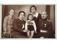 Family of the 30s