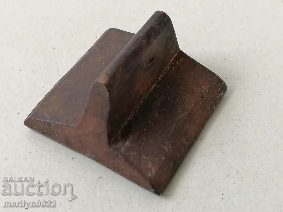 Delivery of Prosphorus stamp for pita rite wooden