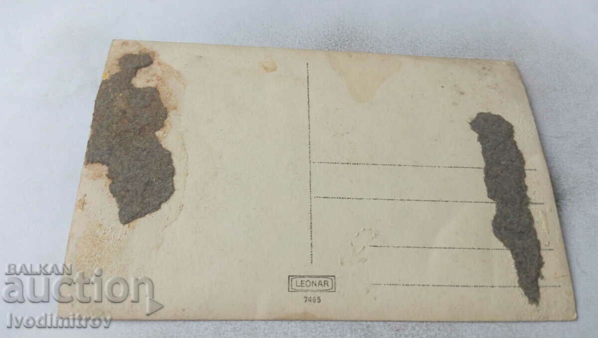 Photo Young people in front of a wooden bridge in the mountains in winter with price 1.45 BGN | € 0.74 Photo Young people in front of a wooden bridge in the mountains in winter with price 1.45 BGN | € 0.74