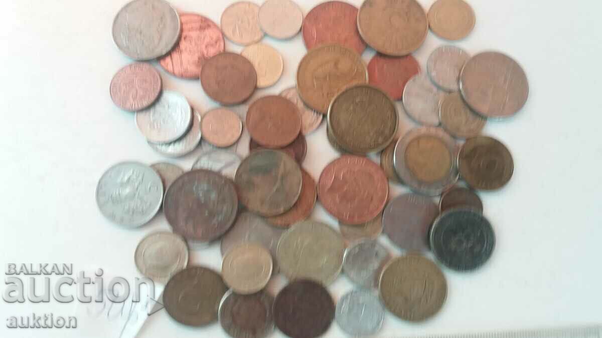 A COLLECTION OF 50 FOREIGN COINS FROM AROUND THE WORLD - 7