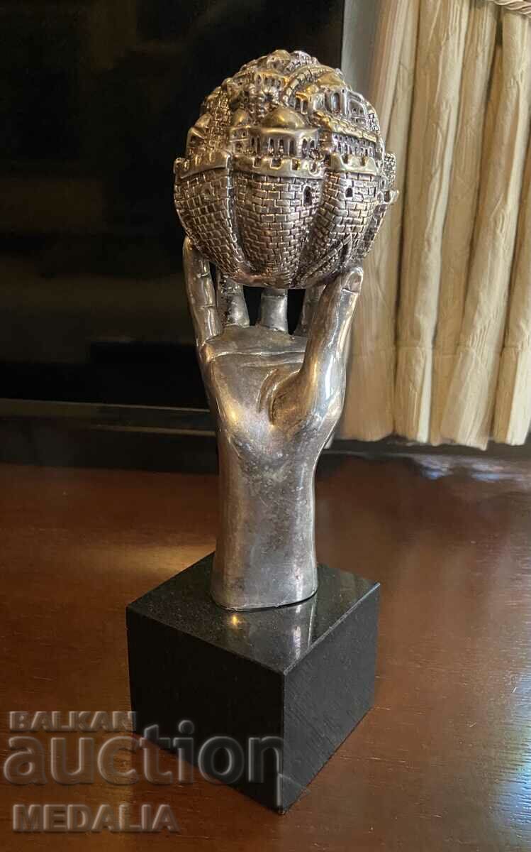 Silver Jewish plastic-marked 925-with pedestal with price 1800.00 BGN | € 920.33