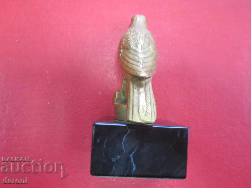 Auction Old bronze plastic figurine figure 1972 Auction Old bronze plastic figurine figure 1972