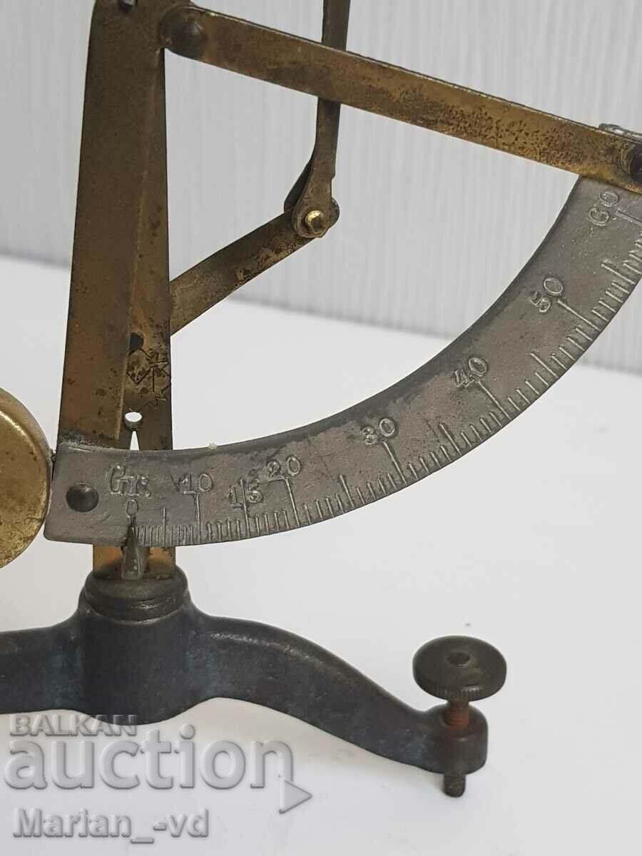 Old small postal scale with price 50.00 BGN | € 25.56 Old small postal scale with price 50.00 BGN | € 25.56