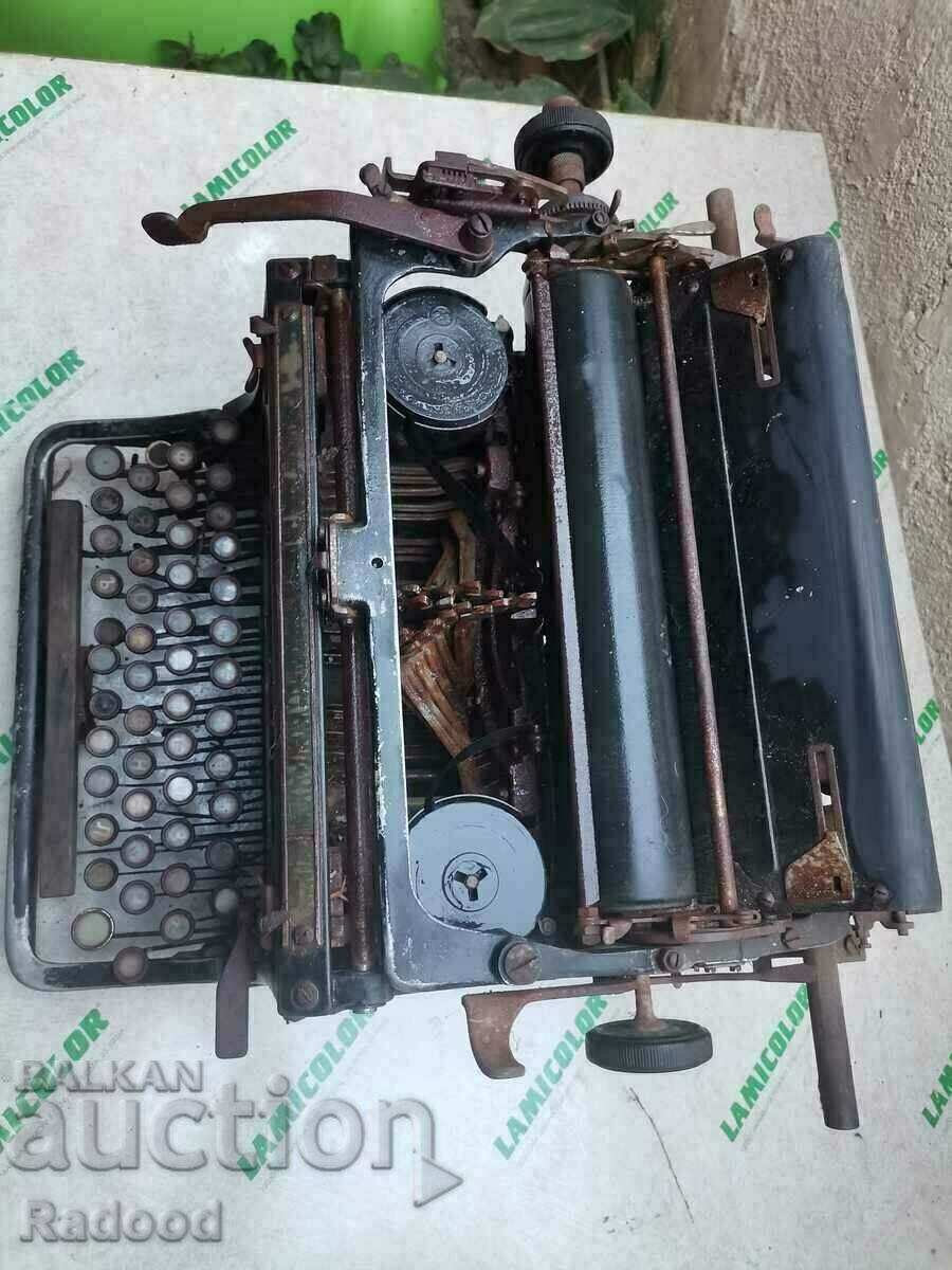 Delivery of Typewriter Delivery of Typewriter