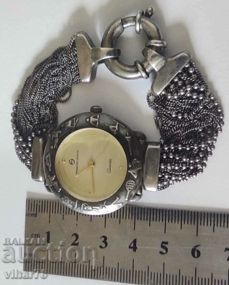 Auction  BRAND LADIES QUARTZ WATCH WITH SILVER CHAIN