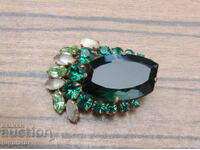 broșă bijuterie de bătrână originală cu pietre verzi