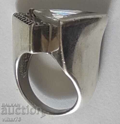 Auction VERY BEAUTIFUL SILVER WOMEN'S RING Auction VERY BEAUTIFUL SILVER WOMEN'S RING
