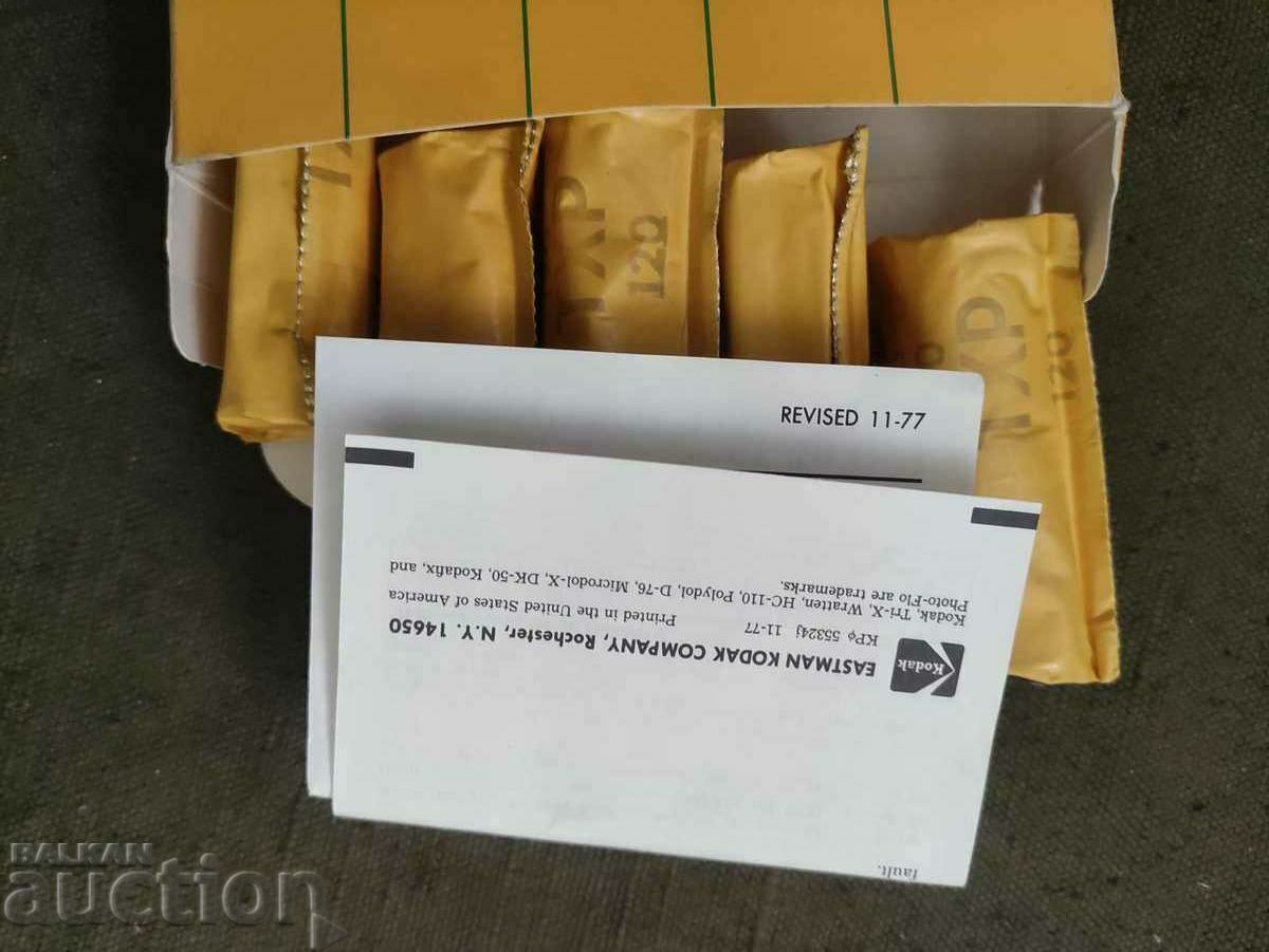 Delivery of Box Kodak Tri-X Pan Professional Fast Black & White Delivery of Box Kodak Tri-X Pan Professional Fast Black & White