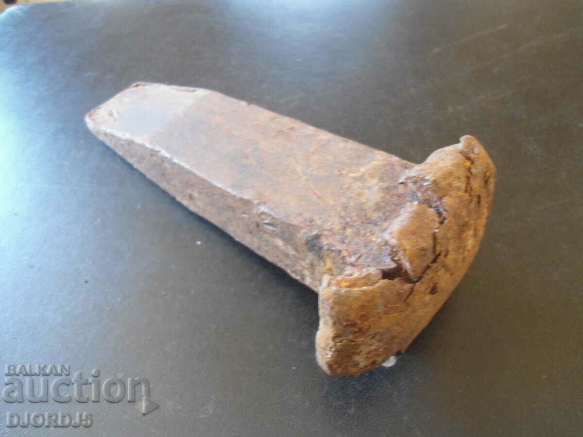Old wedge, 1,700 kg. with price 6.00 BGN | € 3.07