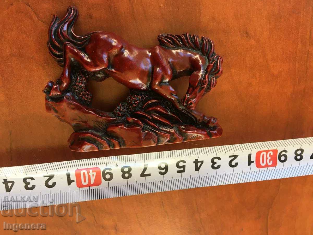 HORSE FIGURE SCULPTURE SOUVENIR RESIN with price 11.00 BGN | € 5.62 HORSE FIGURE SCULPTURE SOUVENIR RESIN with price 11.00 BGN | € 5.62