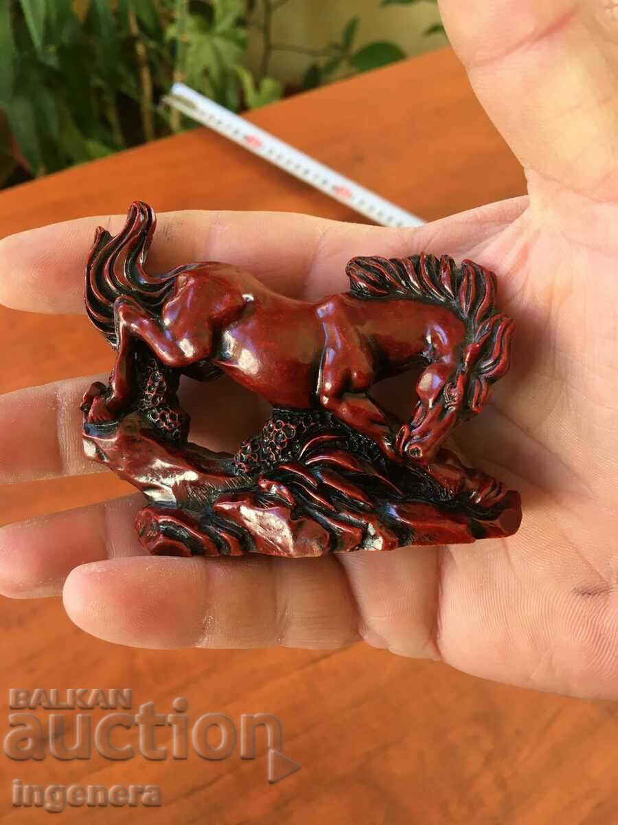 Delivery of HORSE FIGURE SCULPTURE SOUVENIR RESIN Delivery of HORSE FIGURE SCULPTURE SOUVENIR RESIN