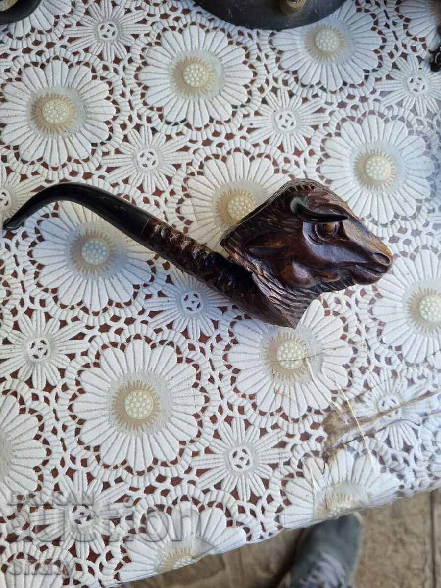 A wooden pipe. Taurus