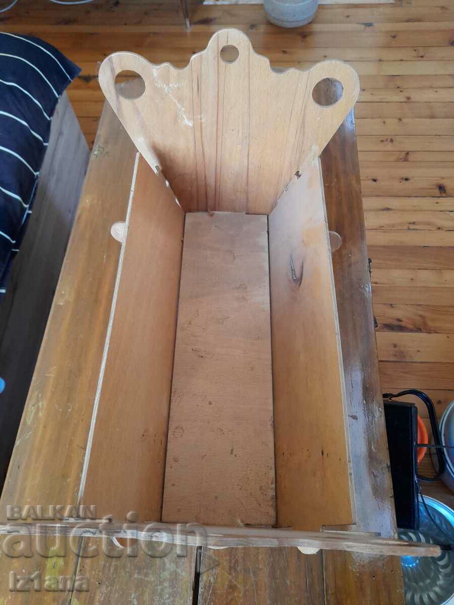 Старо креватче за кукли - 6