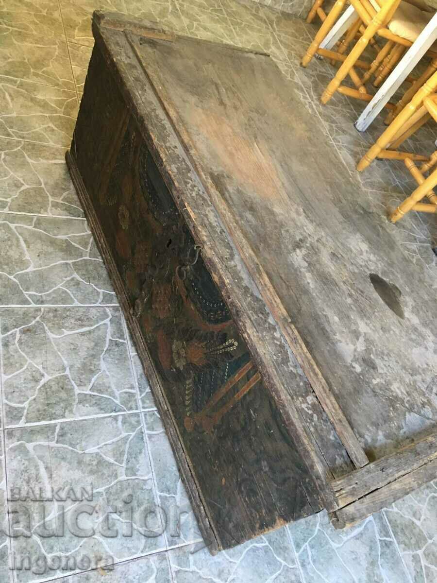 Auction CHASE CHEST METAL HARDWARE PAINTED Auction CHASE CHEST METAL HARDWARE PAINTED