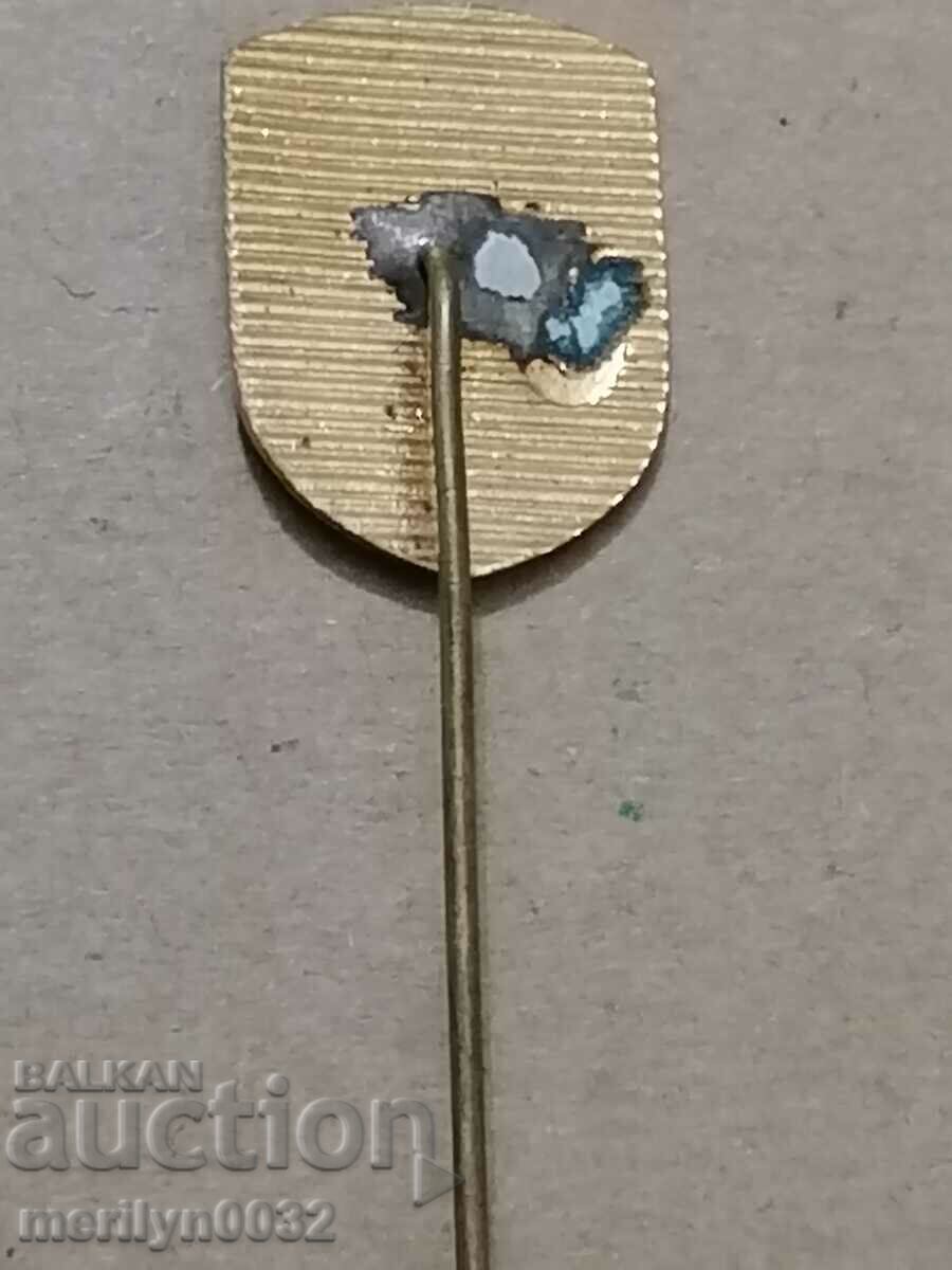 Delivery of Badge hut builder medal badge Delivery of Badge hut builder medal badge