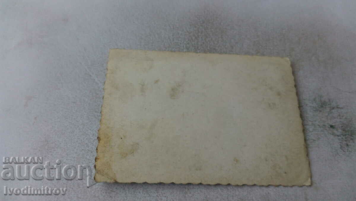 Снимка Мъж и жена с цена € 0.69 | 1.35 лв. Снимка Мъж и жена с цена € 0.69 | 1.35 лв.