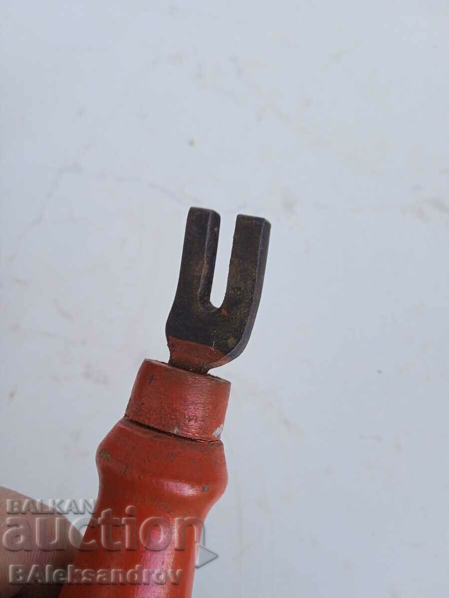 Δημοπρασία Ένα παλιό όργανο