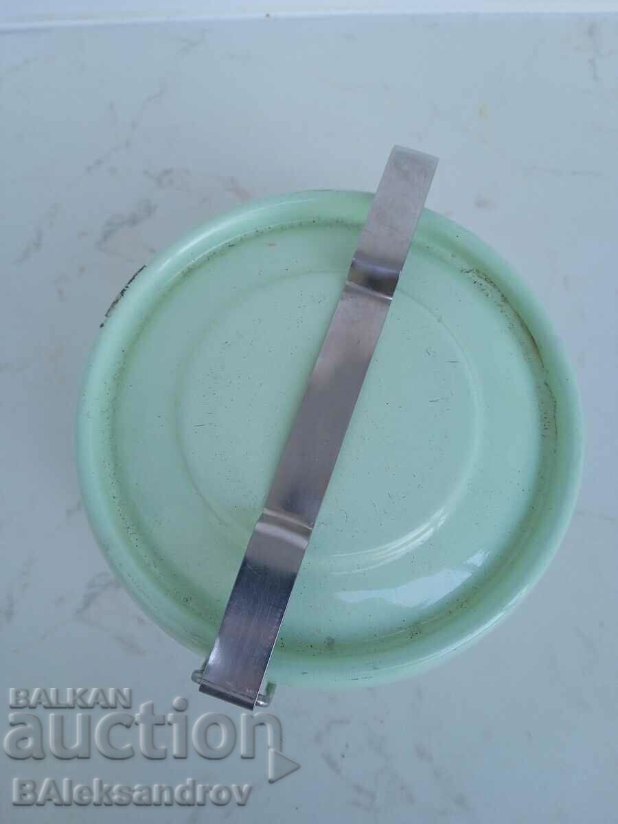 Auction Soc enamel bowl with lid Auction Soc enamel bowl with lid