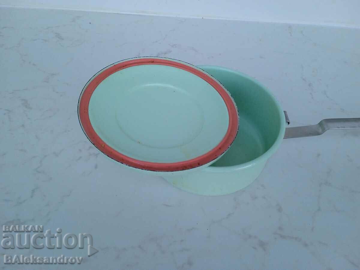 Delivery of Soc enamel bowl with lid Delivery of Soc enamel bowl with lid