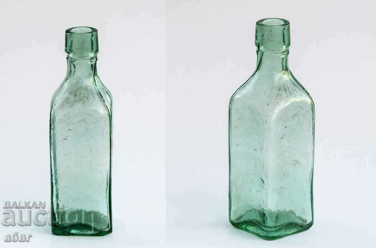 Δημοπρασία Τετράγωνο γυάλινο μπουκάλι 120 ml.